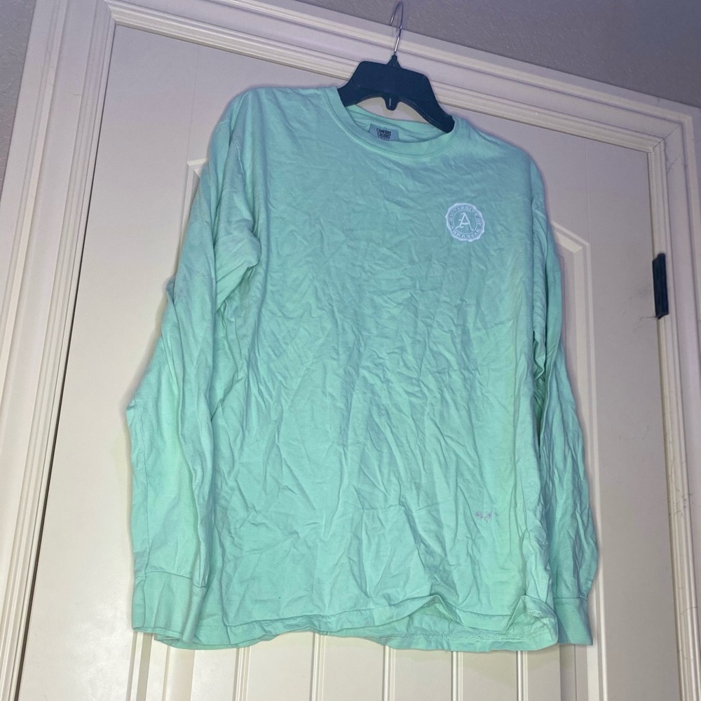 long sleeve shirt